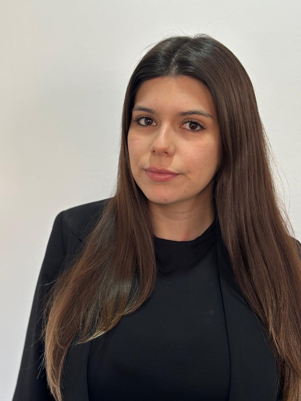 Javiera Lambert Prado, abogada de NSB Abogados Penalistas en Santiago